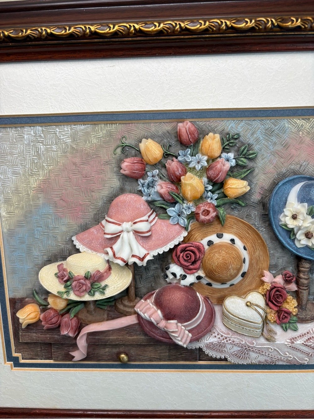 Vintage 3D Resin Collage Wall Art / Floral/ Hats / Tulips - Picture 4 of 8